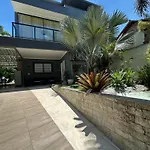 Casa Com Piscina De Luxo Com Piscina 4 Quartos