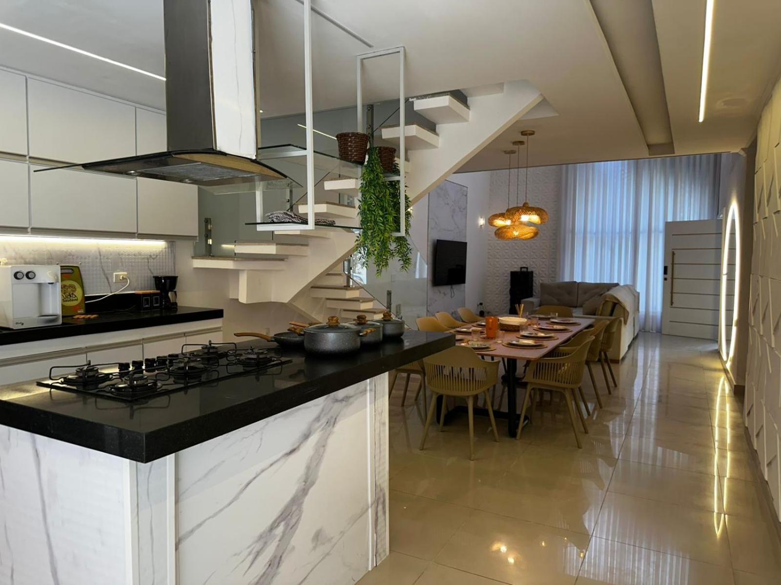 Casa Com Piscina De Luxo Com Piscina 4 Quartos Casa de férias *